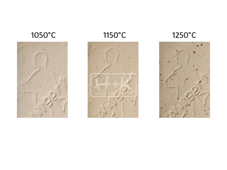 Hmota W11pyG bílá tečkovaná - velké tečky (1ks=10kg) připravujeme